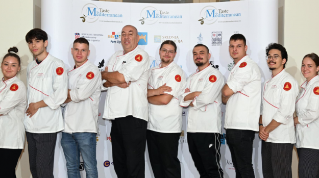 Web cover template 900×503 px (13)